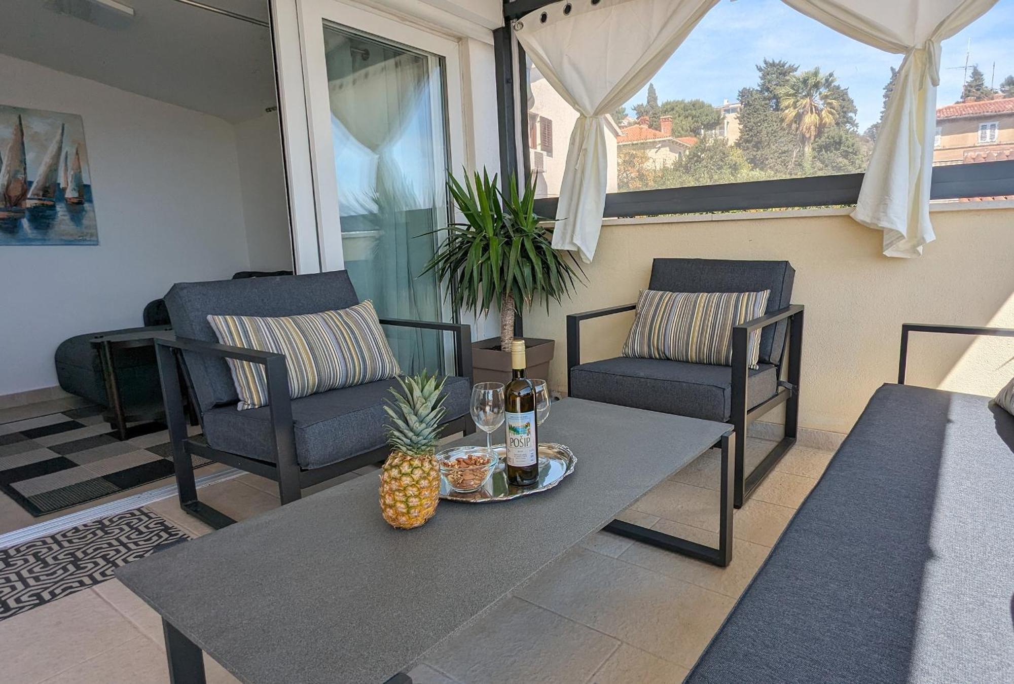 Prime Location Penthouse Apt With A Large Terrace スプリト エクステリア 写真