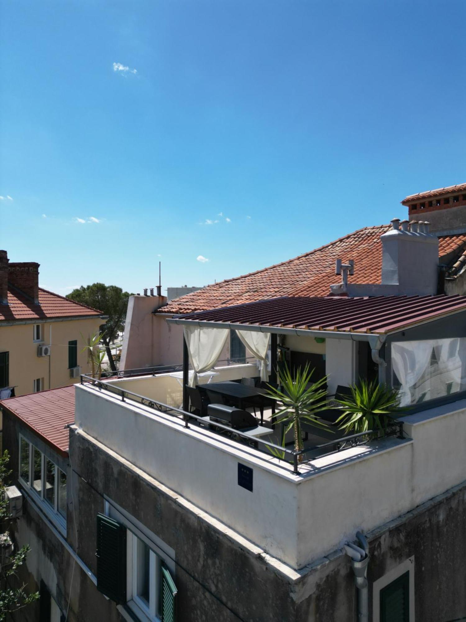 Prime Location Penthouse Apt With A Large Terrace スプリト エクステリア 写真